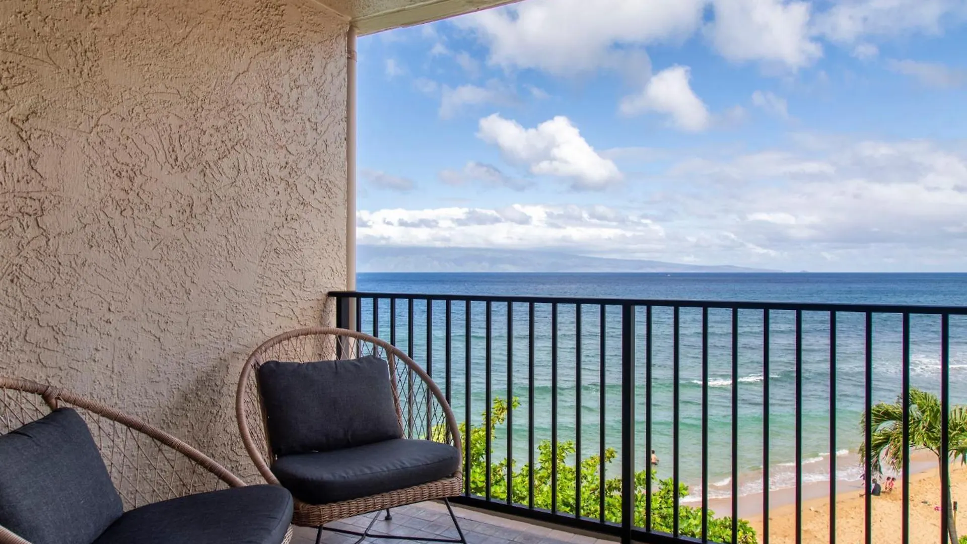 Penthouse Sweeping Ocean Views Lejlighed Kahana