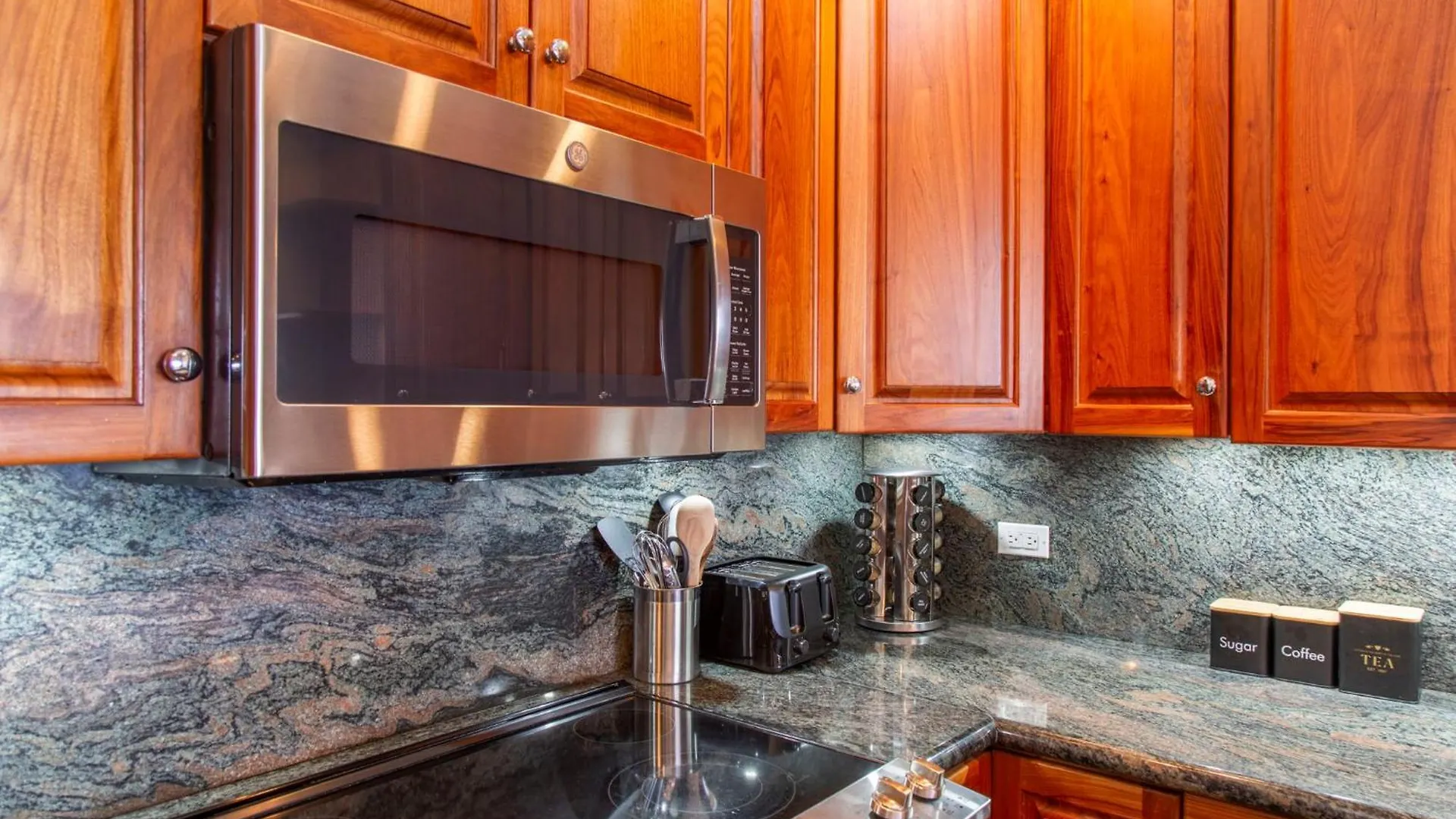 Penthouse Sweeping Ocean Views Lejlighed Kahana USA