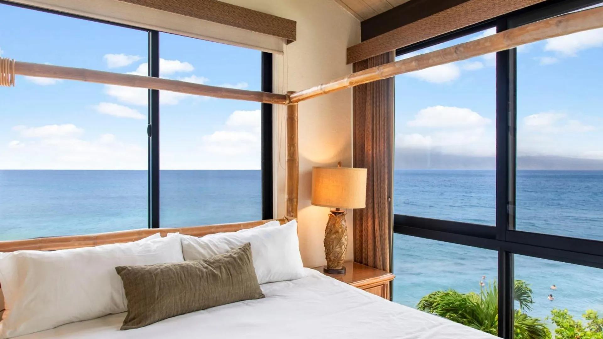 Penthouse Sweeping Ocean Views Lejlighed Kahana